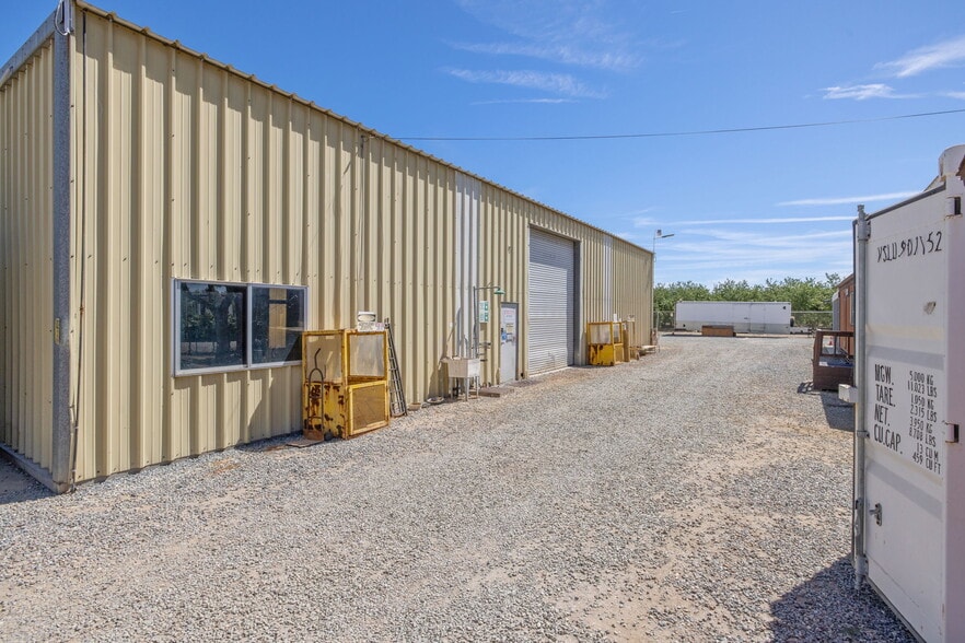 28548 Woollomes Rd, Wasco, CA for sale - Building Photo - Image 2 of 31