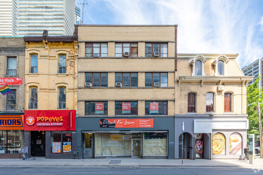 641 Yonge St, Toronto, ON for lease - Primary Photo - Image 1 of 2