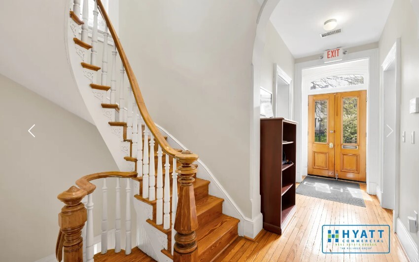 926 Pennsylvania Ave SE, Washington, DC for sale - Interior Photo - Image 2 of 7