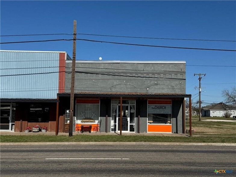 216 Gassaway ave, Lott, TX for sale - Building Photo - Image 2 of 4