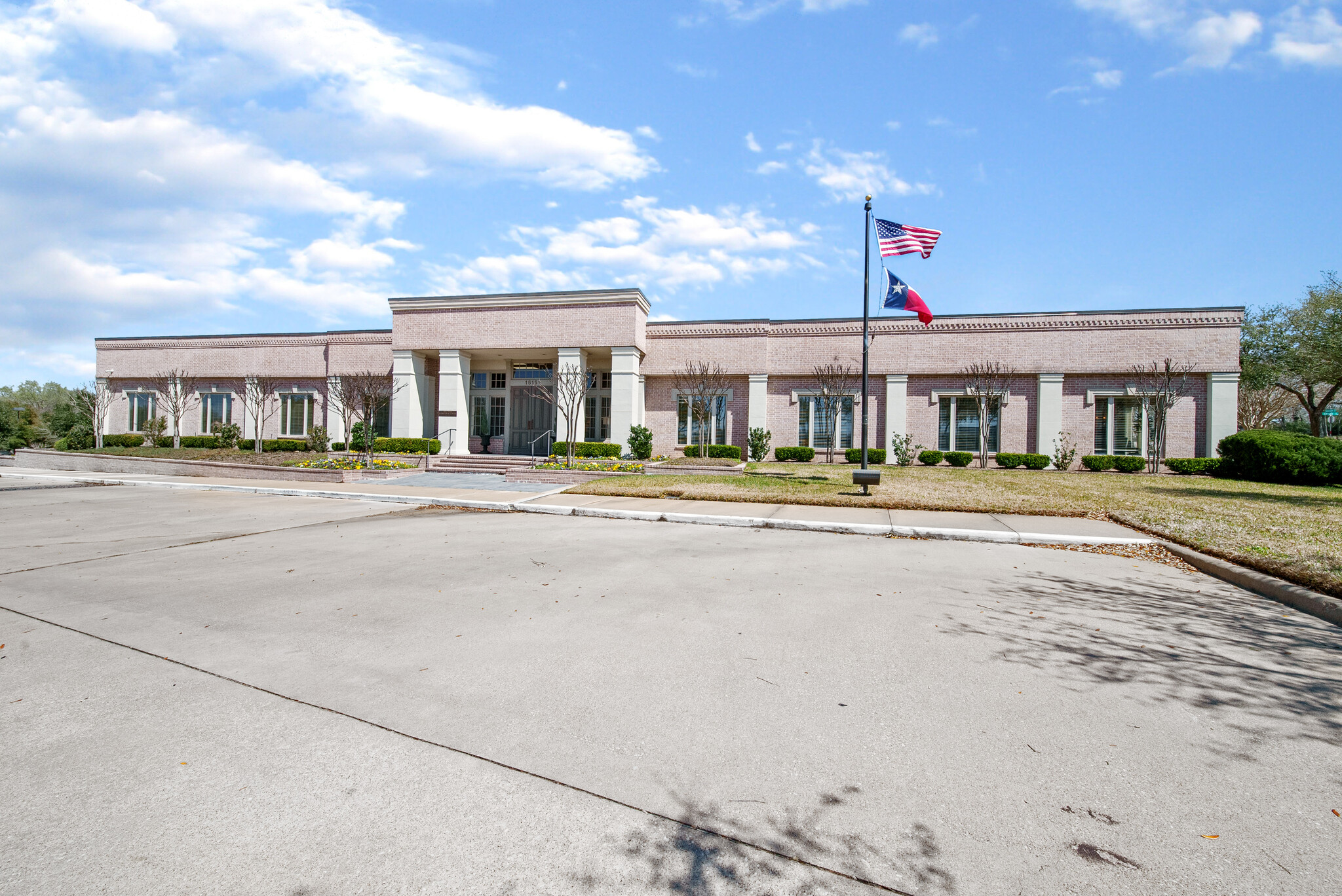 1515 Emerald Plz, College Station, TX for sale Building Photo- Image 1 of 1