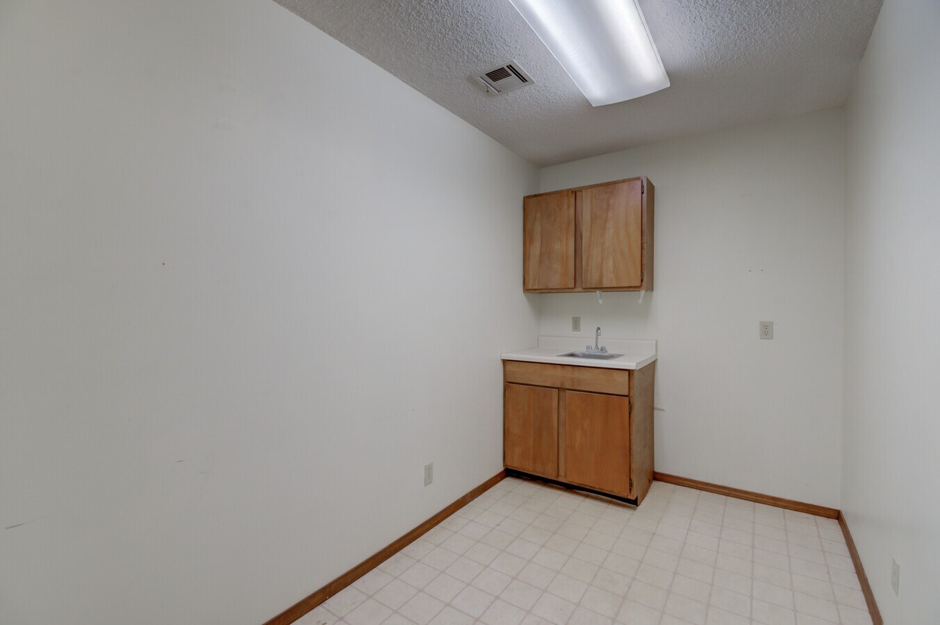 139 SE Katherine Ave, Bartlesville, OK 74006