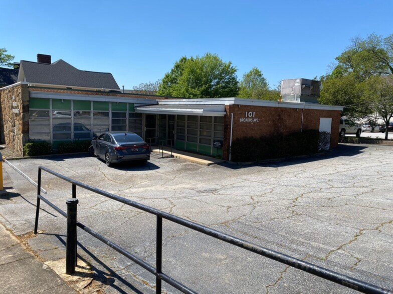 101 Broadus Ave, Greenville, SC 29601