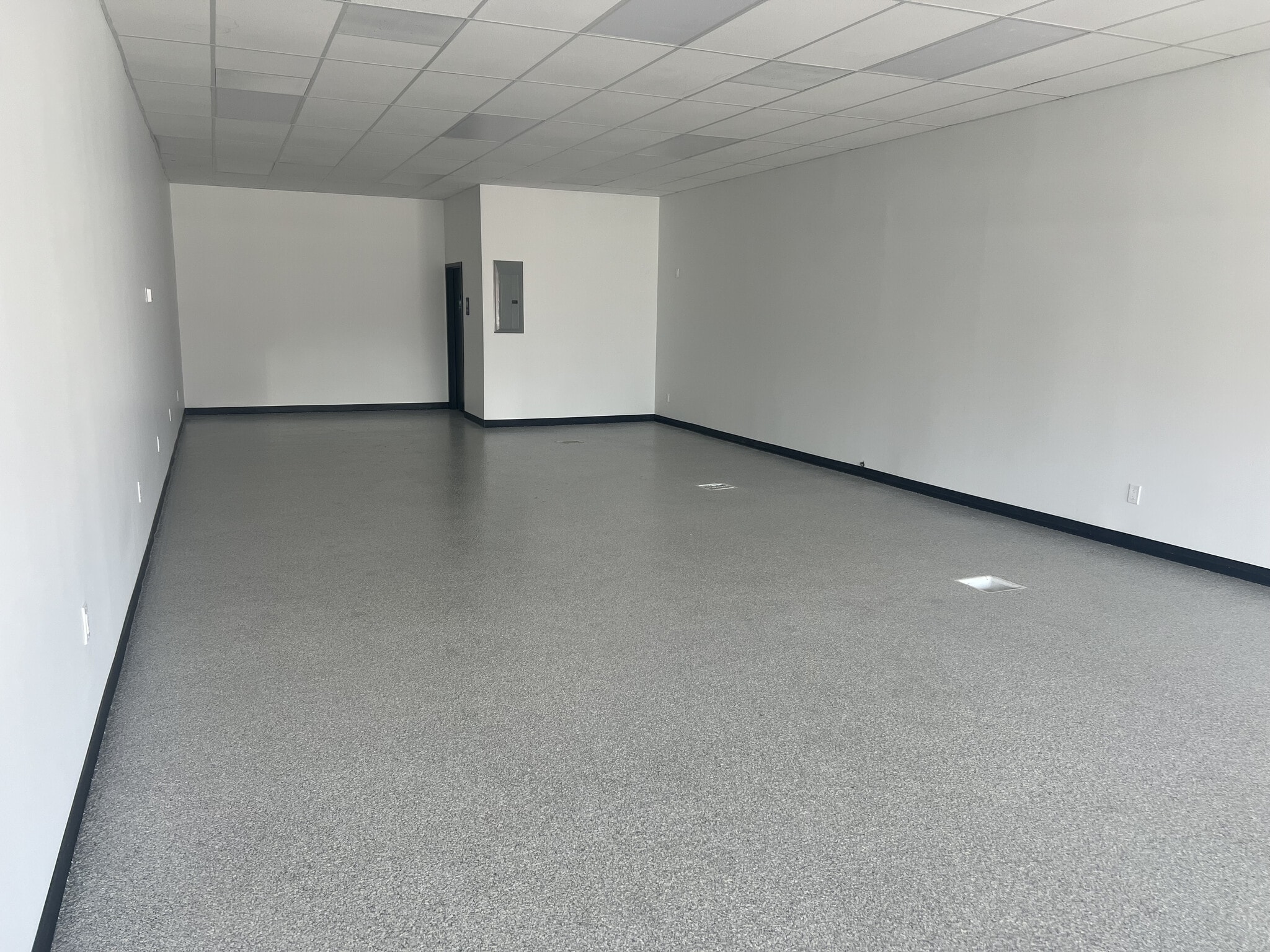 5902-5904 Atlantic Blvd, Maywood, CA for lease Building Photo- Image 1 of 4