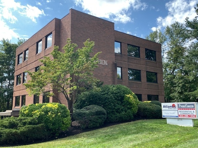 2751 Dixwell Ave, Hamden, CT for lease - Building Photo - Image 2 of 21