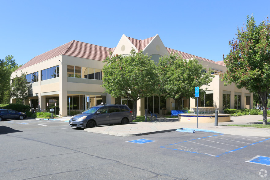 1455 Oliver Rd, Fairfield, CA for lease - Building Photo - Image 3 of 9