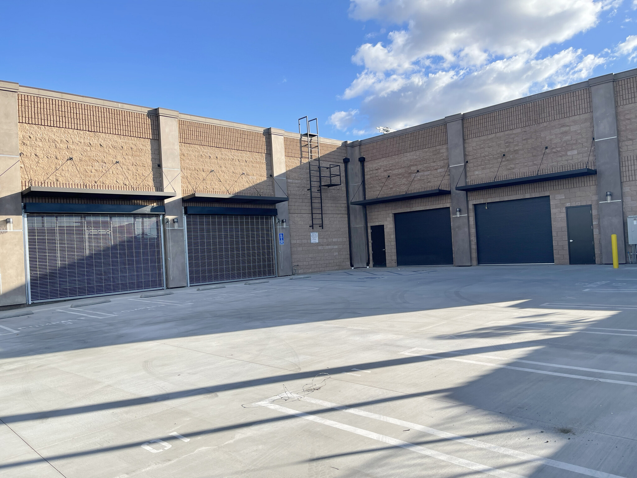 10651 San Fernando Rd, Pacoima, CA for sale Building Photo- Image 1 of 1