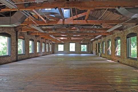 27 Glen Rd, Sandy Hook, CT for sale - Interior Photo - Image 1 of 1