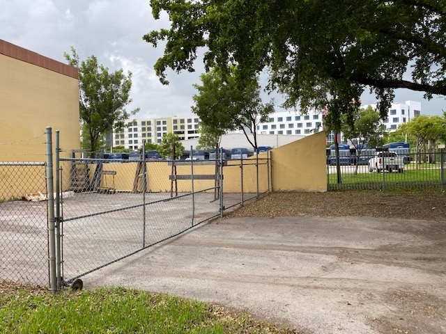 2300 NW 34th Ave, Miami, FL for sale - Building Photo - Image 2 of 19