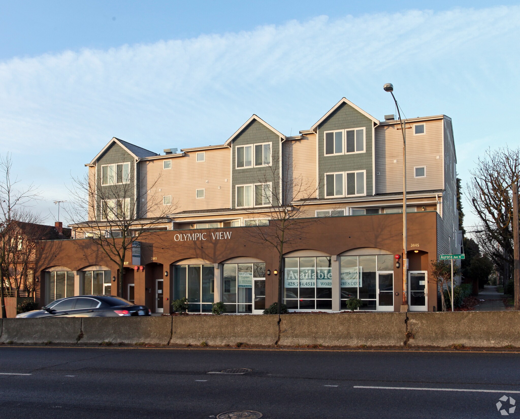 3837-3845 Aurora Ave N, Seattle, WA for lease Building Photo- Image 1 of 15