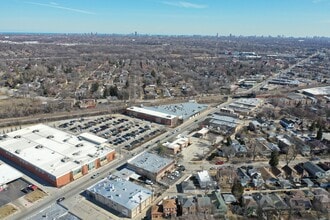 5352 N Elston Ave, Chicago, IL for lease Building Photo- Image 2 of 3