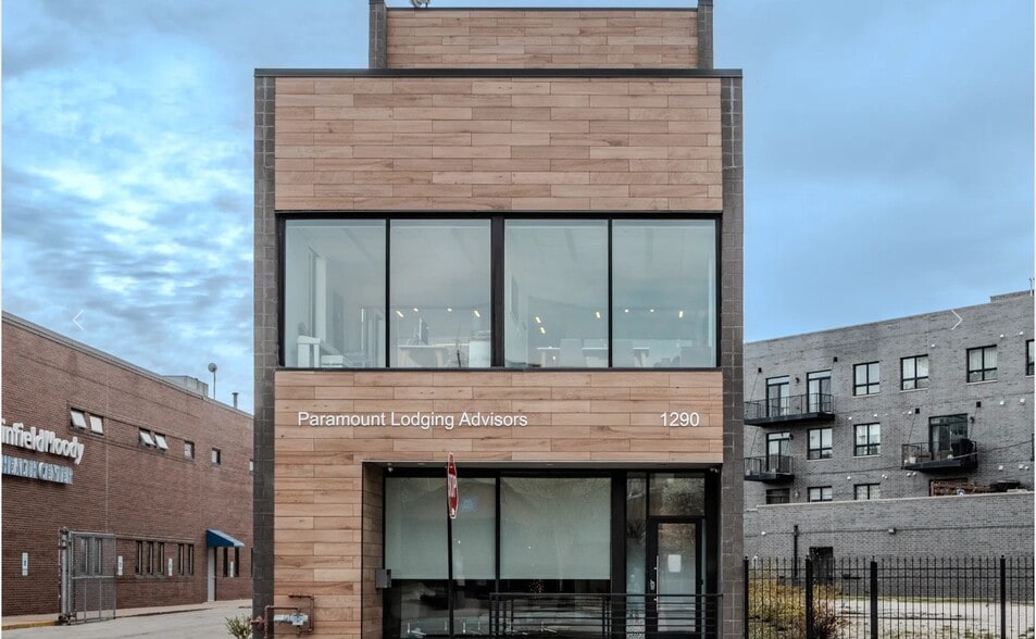 1290 N Clybourn Ave, Chicago, IL for sale - Building Photo - Image 2 of 24