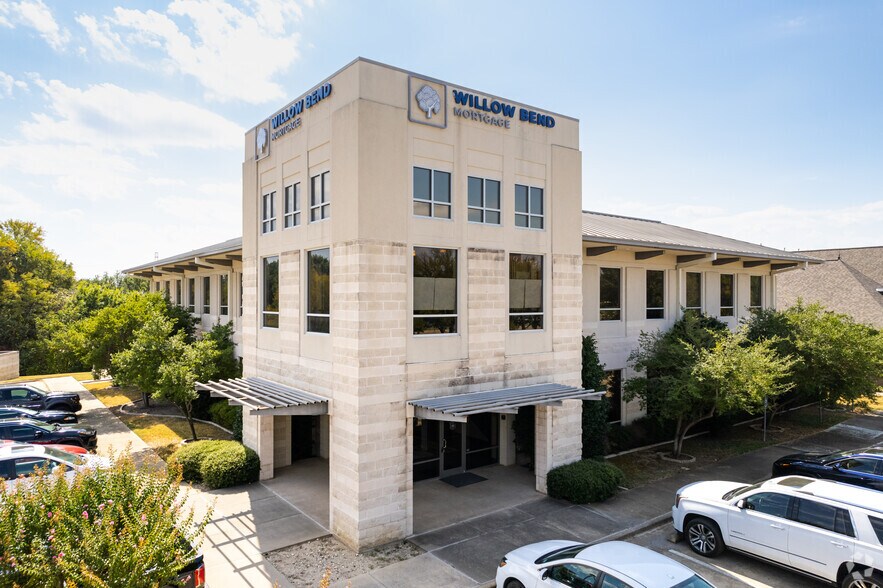 5800 W Plano Pkwy, Plano, TX 75093 Mira Vista Office Centre