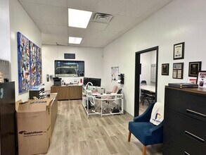 1301 Cornell Pky, Oklahoma City, OK for lease Interior Photo- Image 2 of 5