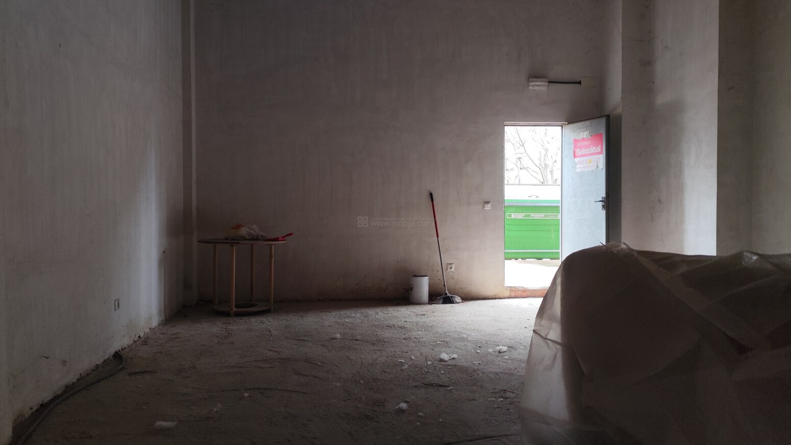 Retail in Logroño, La Rioja for lease Interior Photo- Image 1 of 2