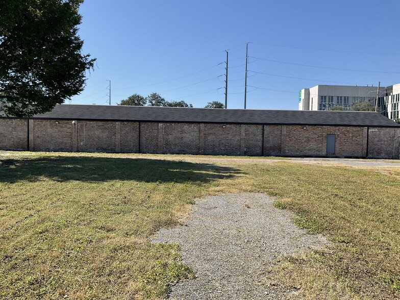 120 N Roman St, New Orleans, LA for lease - Building Photo - Image 2 of 4