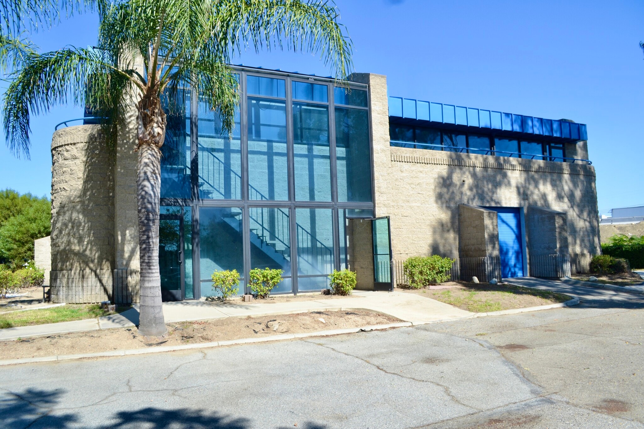 9233 Charles Smith Ave, Rancho Cucamonga, CA for sale Interior Photo- Image 1 of 51