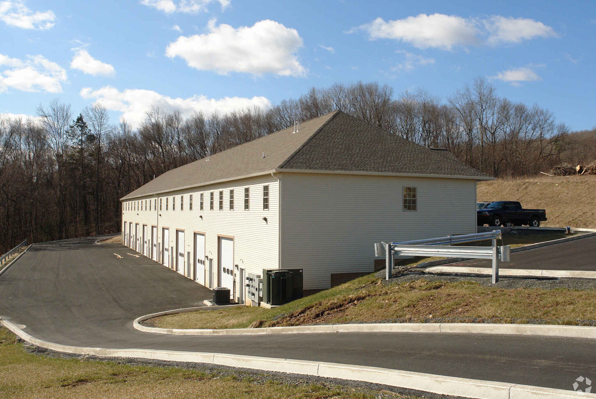 57 Ozick Dr, Durham, CT 06422 Flex for Lease