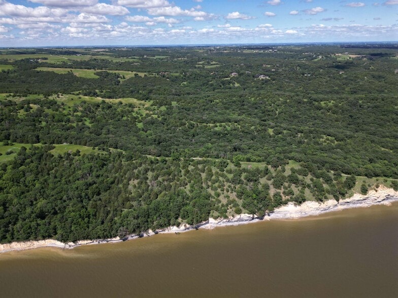 Lot 15B Lake Forest Ln, Yankton, SD for sale - Primary Photo - Image 1 of 27