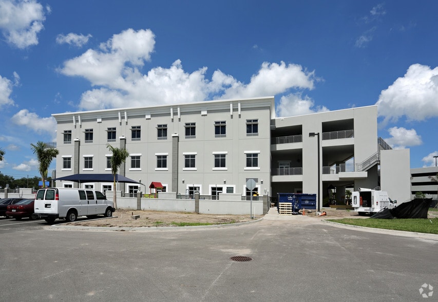 2 ASI Way N, Saint Petersburg, FL for sale - Building Photo - Image 3 of 6