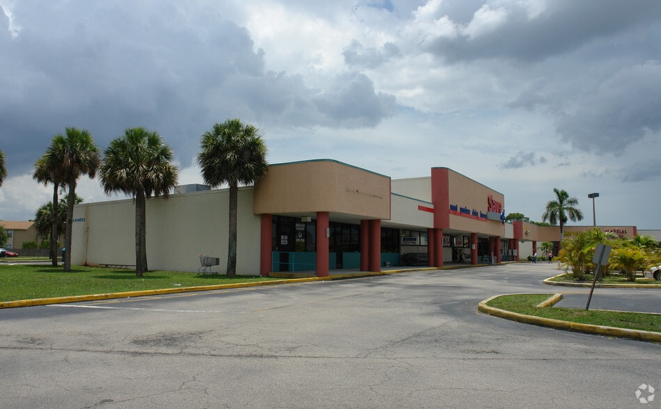 4150 Hancock Bridge Pky, North Fort Myers, FL for lease - Primary Photo - Image 2 of 12
