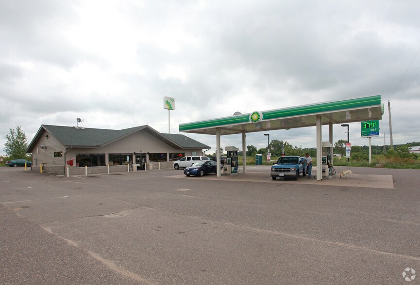 539 Cr-b, Woodville, WI for sale - Primary Photo - Image 1 of 1