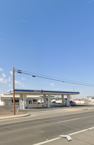 300 W Main St, Westmorland, CA for sale - Building Photo - Image 3 of 4