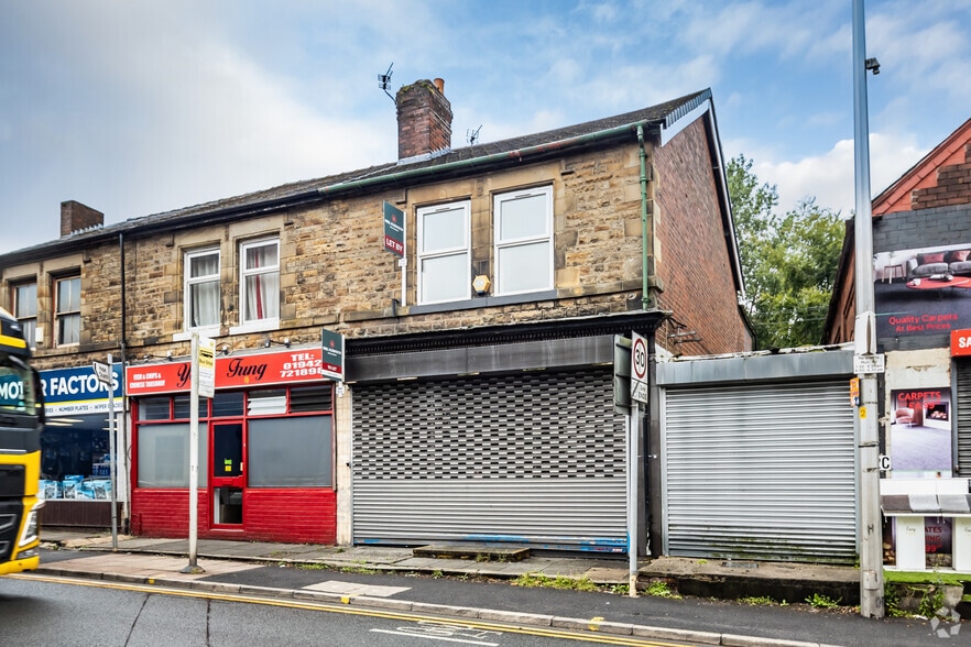 4 Warrington Rd, Wigan for sale - Primary Photo - Image 1 of 1