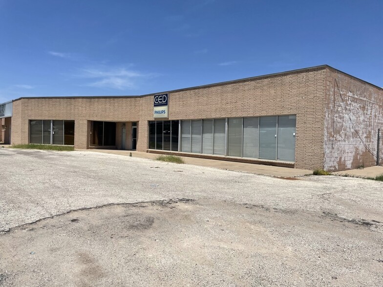 305 E University Blvd, Odessa, TX for lease - Building Photo - Image 2 of 2