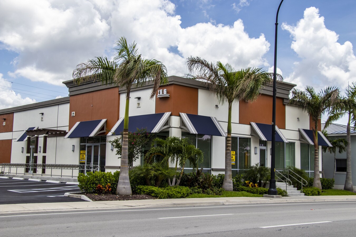 266 W Hillsboro Blvd, Deerfield Beach, FL 33441