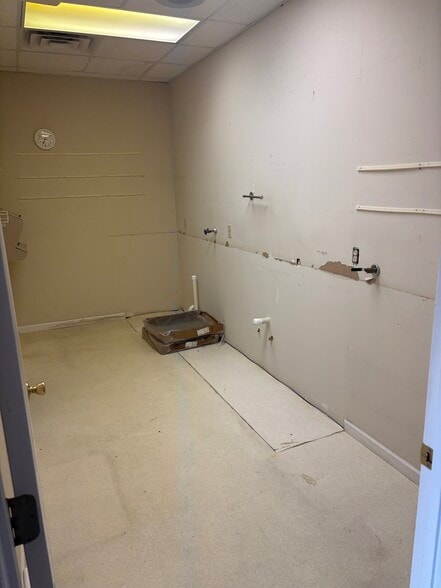 1557 Lee Hwy, Staunton, VA for lease - Building Photo - Image 2 of 12