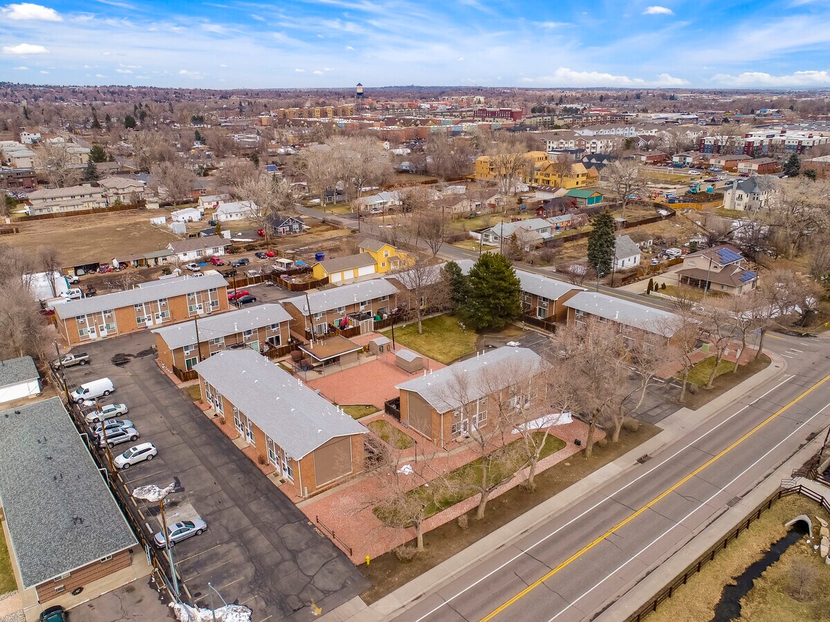 5225 Balsam St, Arvada, CO 80002