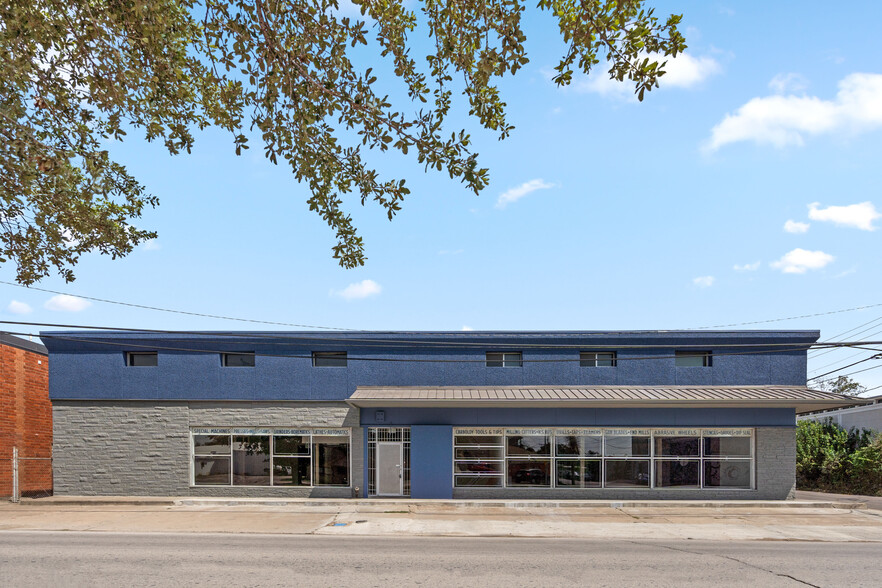 5011 Navigation Blvd, Houston, TX for sale - Building Photo - Image 2 of 22