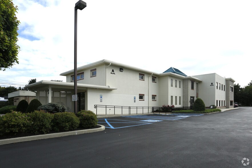 34 Scotch Rd, Ewing, NJ for lease - Building Photo - Image 2 of 2