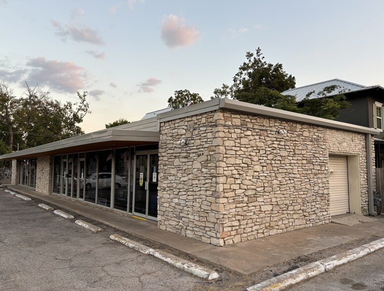 601 E 53rd St, Austin, TX for lease - Building Photo - Image 3 of 11