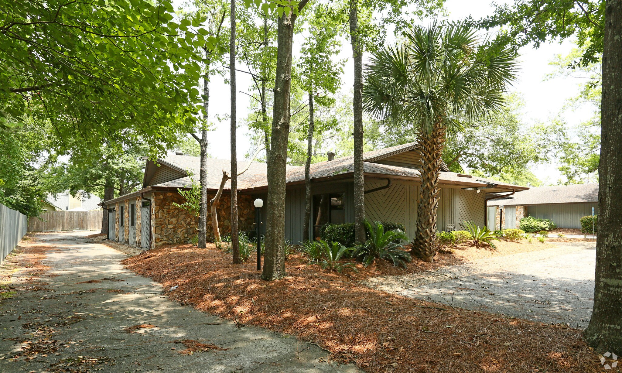 2704 N Oak St, Valdosta, GA for sale Building Photo- Image 1 of 1