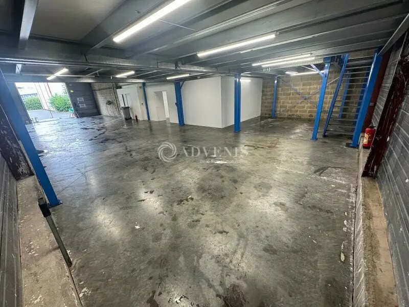 Flex in Mitry-Mory for lease Interior Photo- Image 1 of 9