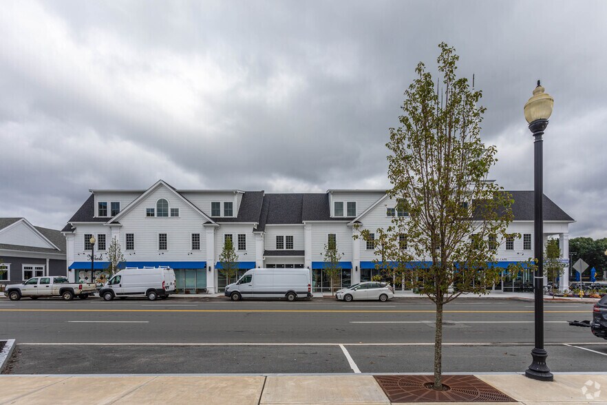 282298 Washington Street, Westwood, MA 02090