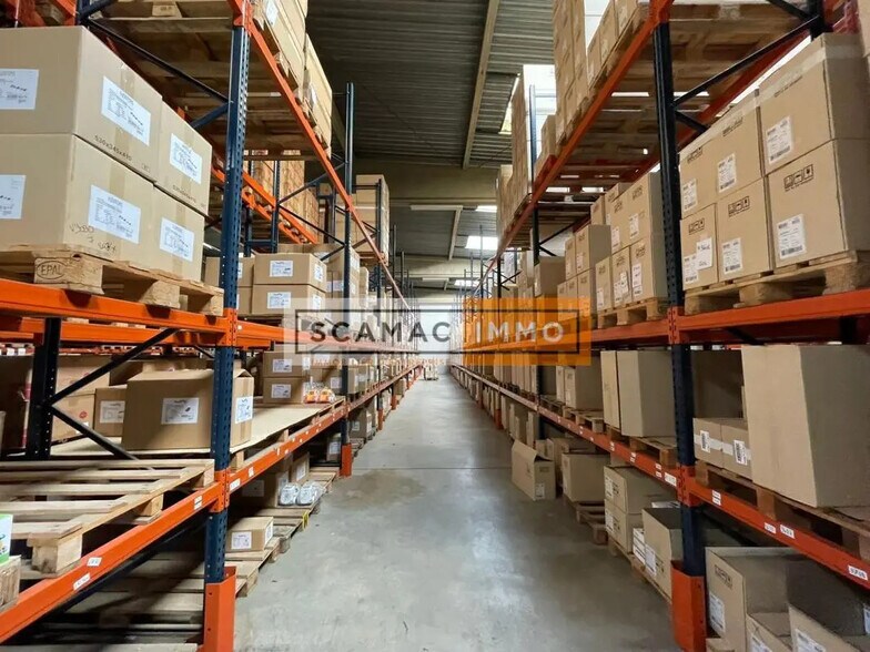 Industrial in for lease - Interior Photo - Image 3 of 4