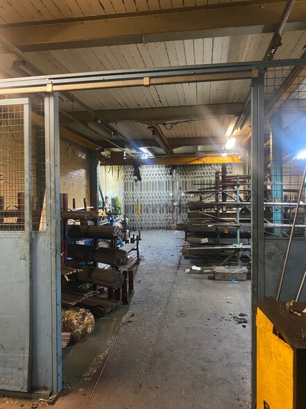 Church St, Willenhall for sale - Interior Photo - Image 2 of 5