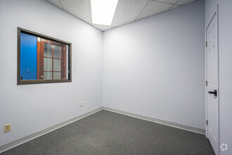 5819 Hwy 6, Missouri City, TX for lease Interior Photo- Image 2 of 6