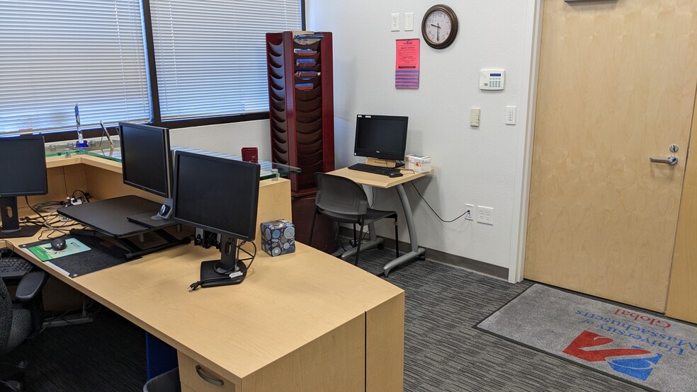 2420 Martin Rd, Fairfield, CA for lease - Interior Photo - Image 3 of 18