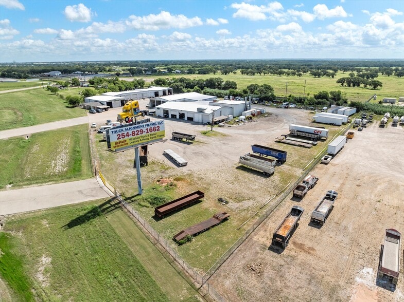 1188 N McLennan Dr, Elm Mott, TX for sale - Primary Photo - Image 1 of 1