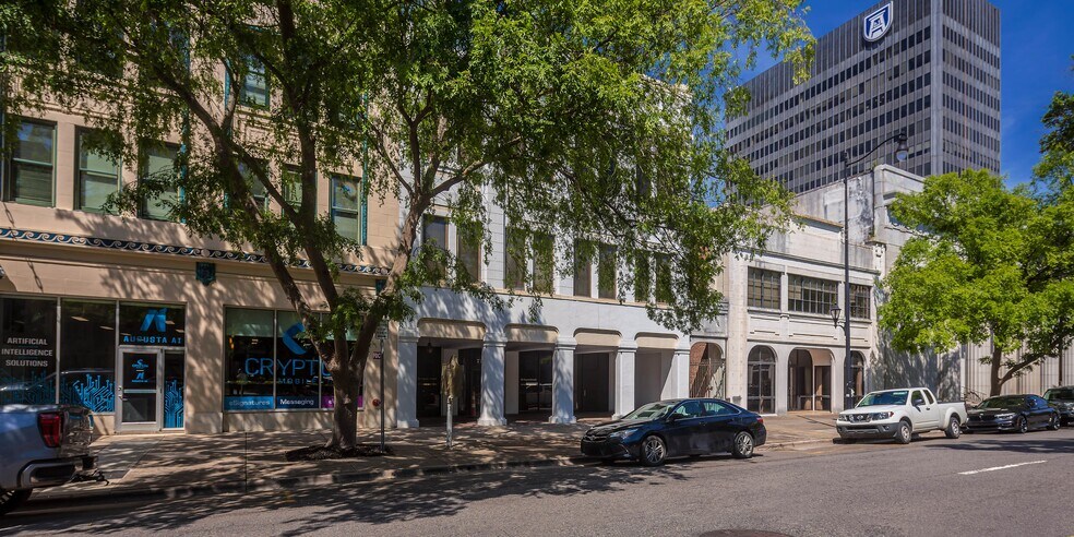 719 Broad St, Augusta, GA for lease - Building Photo - Image 1 of 1