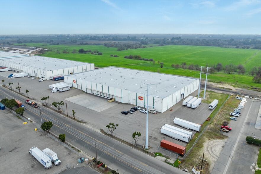 3924 Finch Rd, Modesto, CA for lease - Aerial - Image 3 of 4
