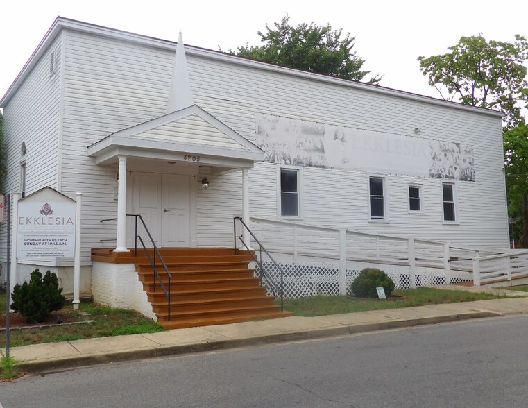 4205 37th St, Brentwood, MD for sale - Primary Photo - Image 1 of 11