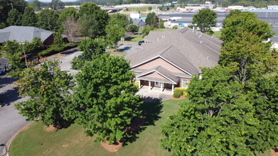 9 Medical Dr NE, Cartersville, GA for lease Building Photo- Image 2 of 16