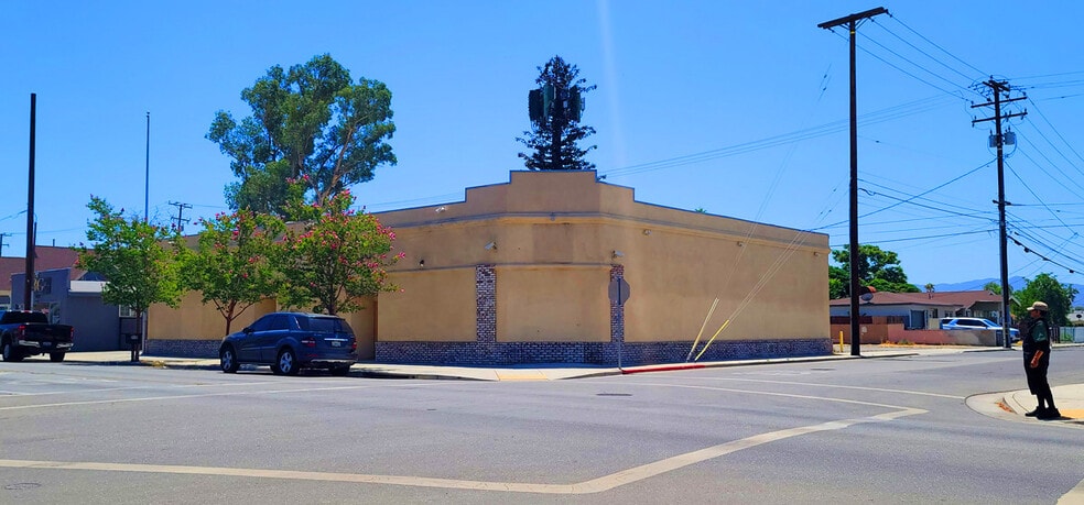 300 E Main St, San Jacinto, CA for sale - Building Photo - Image 2 of 14