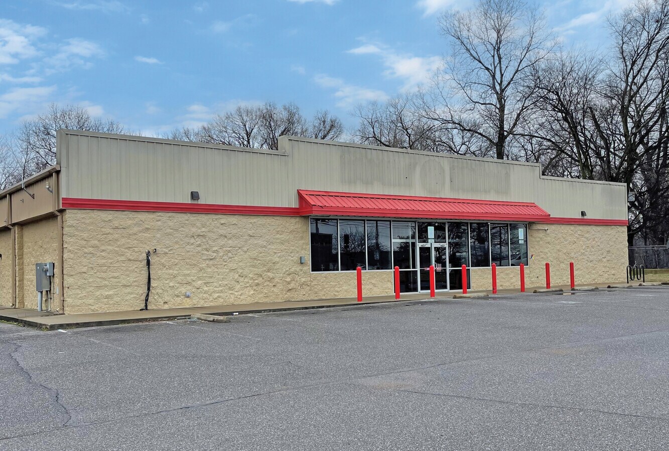 2360 Airways Blvd, Memphis, TN 38114