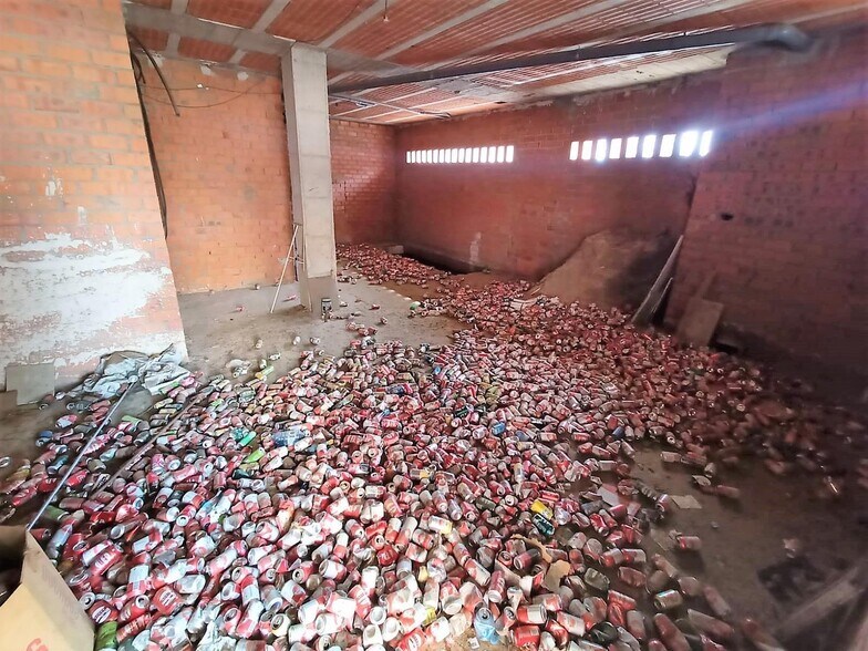 Retail in Cáceres, Cáceres for lease - Building Photo - Image 3 of 4